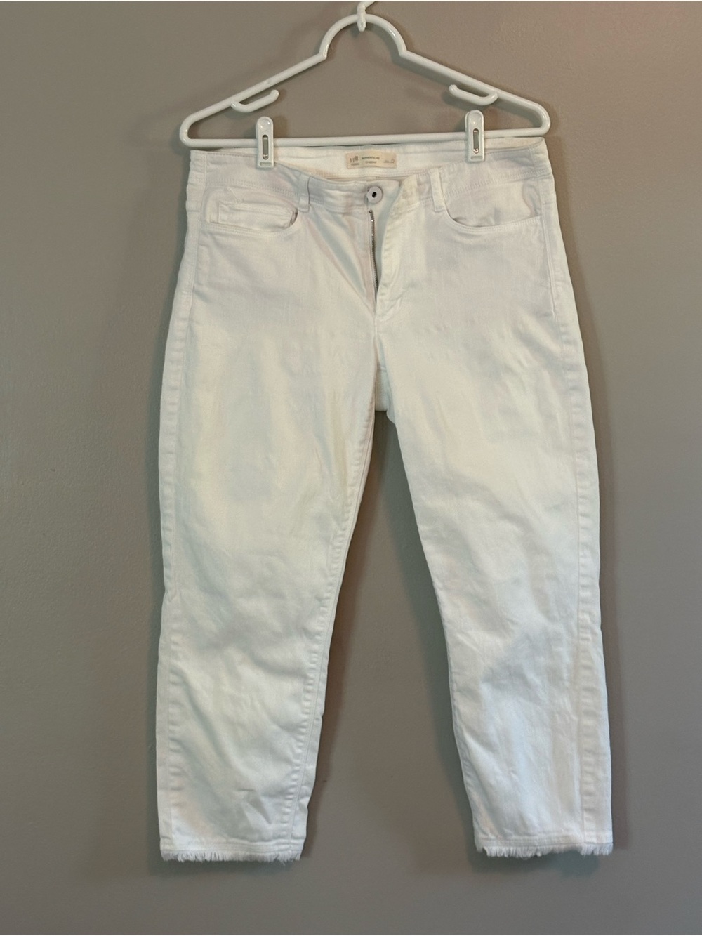 J. Jill White Ankle Crop Jeans with Frayed Hem